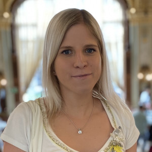Bacsó Dóra Bacsó Dóra magántanár profilképe